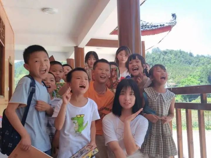 中国青年志愿者服务日成果: 看优秀项目宣传