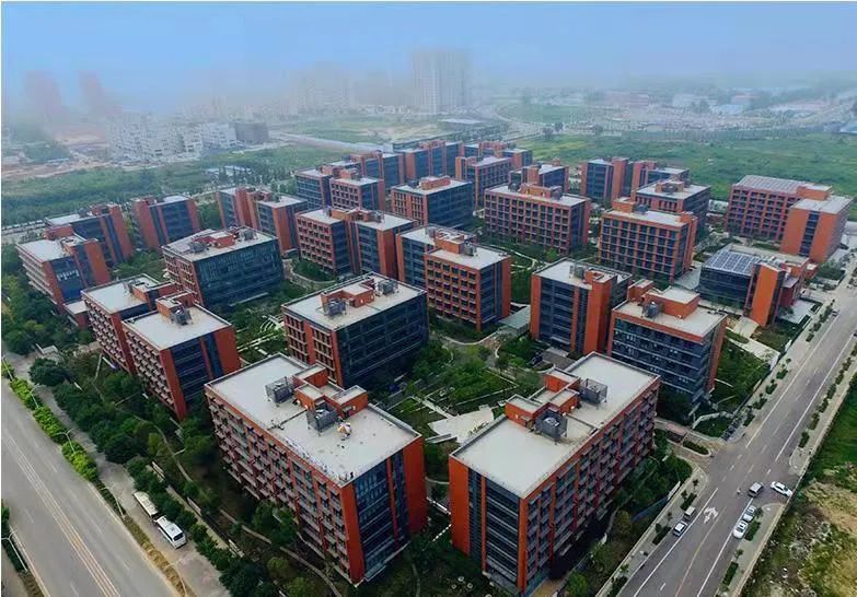 昌平生命谷产业基地：打造医药健康产业集群，推动高精尖项目发展