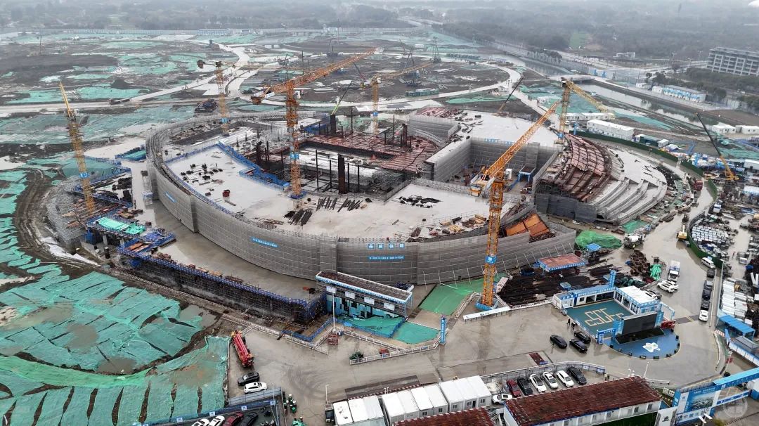 无锡奥体中心建设如火如荼：6万座体育场、1.8万座体育馆、2000座游泳馆全面封顶在即