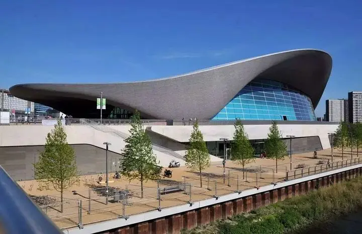 伦敦市政厅图片_伦敦市政房是什么意思_伦敦市政厅